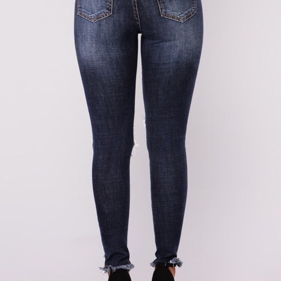 Fashion Nova Distroyed Jeans - Picture 4 of 8